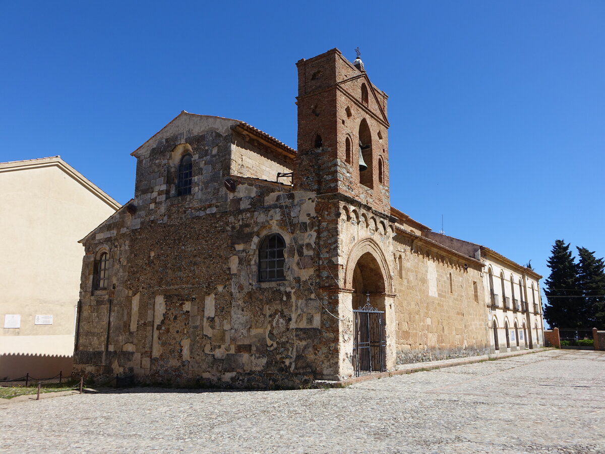 San Demetrio Corone, Kirche St. Adriano, Kloster gegrndet 955 durch St. Nilo, Kirche erbaut im 11. Jahrhundert (07.04.2024)