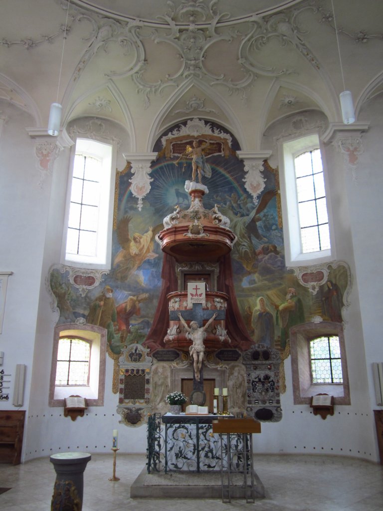 Alfdorf, Ev. Stephanuskirche, Altar, Kanzel und Wandgemlde von Rudolf Schfer 
(26.04.2012)