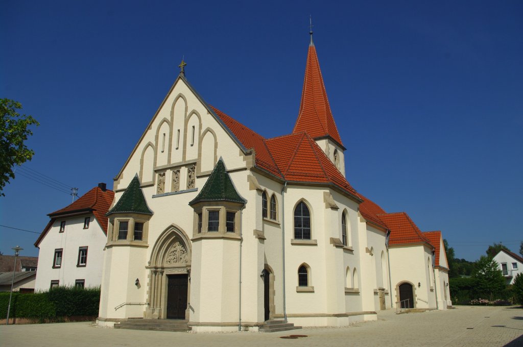 Allmendingen, Pfarrkirche Maria Himmelfahrt, erbaut im 15. Jahrhundert, 
Landkreis Alb Donau (12.07.2011)