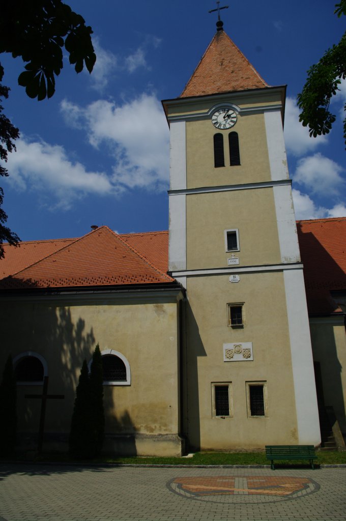Asparn, Schlokirche St. Pankratius, erbaut 1626 (04.06.2011)