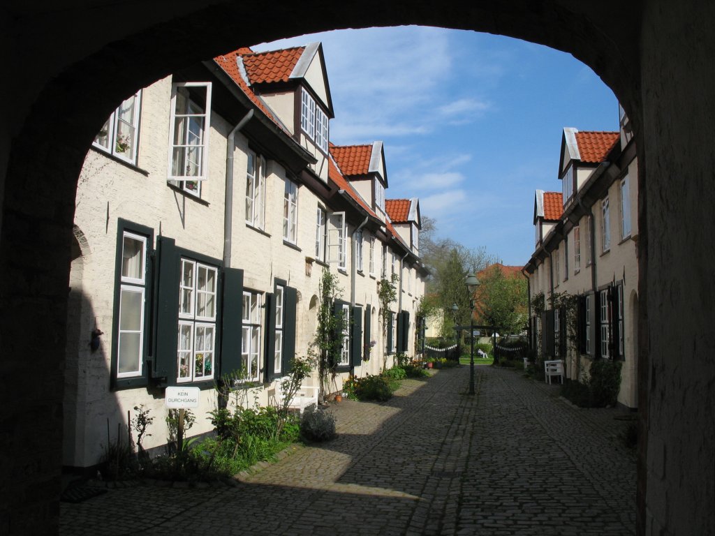 Auch der  Glandorpshof  in Lbeck ist ein Quartier mitten in der Altstadt gelegen. Ein begehrter Altersruhesitz lterer alleinstehender Damen. Aufnahmedatum:28.4.2008