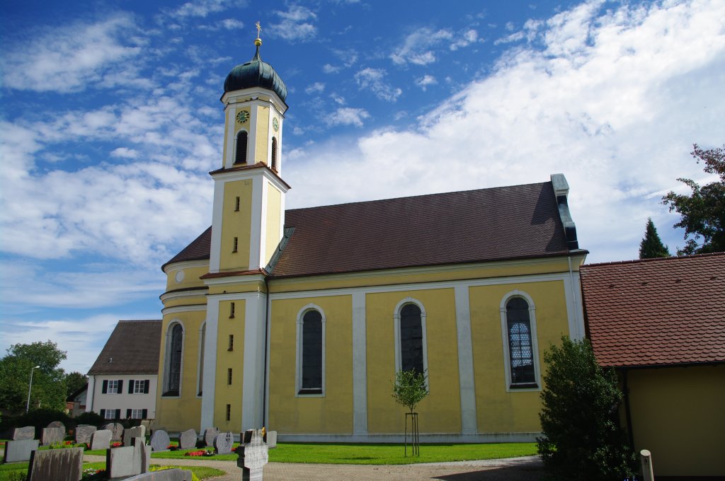 Bellamont, St. Blasius Kirche, erbaut von 1719 bis 1725 vom Ochsenhauser 
Abt Beda Werner, Landkreis Biberach (11.08.2011)