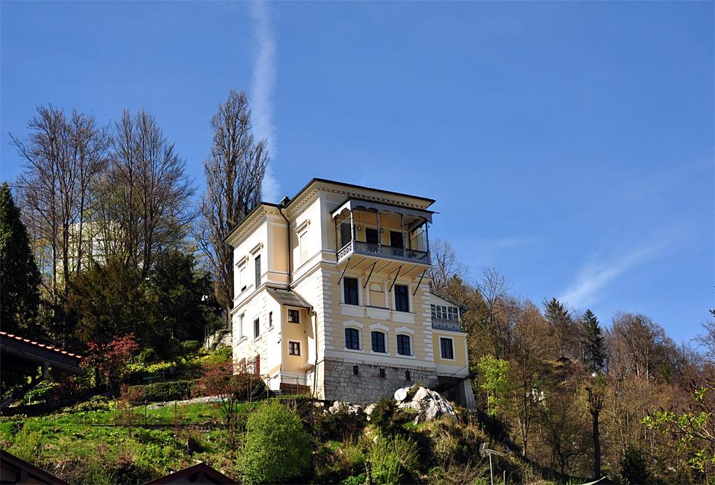 Berchtesgaden - Haus am Hang mit unverbaubarem Bergblick - 26.04.2012