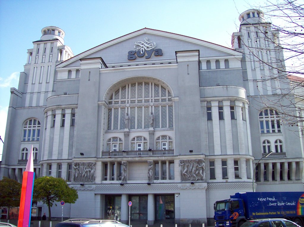 Berlin, Nollendorfplatz, ehem. Neues Schauspielhaus 'Metropol', jetzt 'Goya' (16.04.2010)