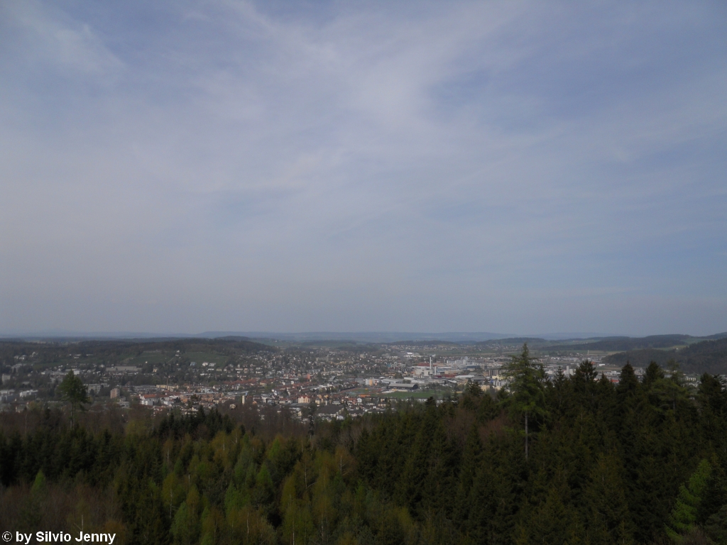 Blick vom Eschenbergturm (491 m..M.) in die Stadteile Grze, Hegi und Oberwinterthur am 25.4.2010