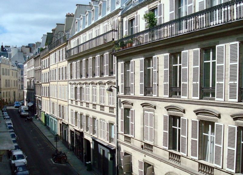Blick in eine Seitenstrae am Pariser Boulevard Saint-Germain. 13.7.2007