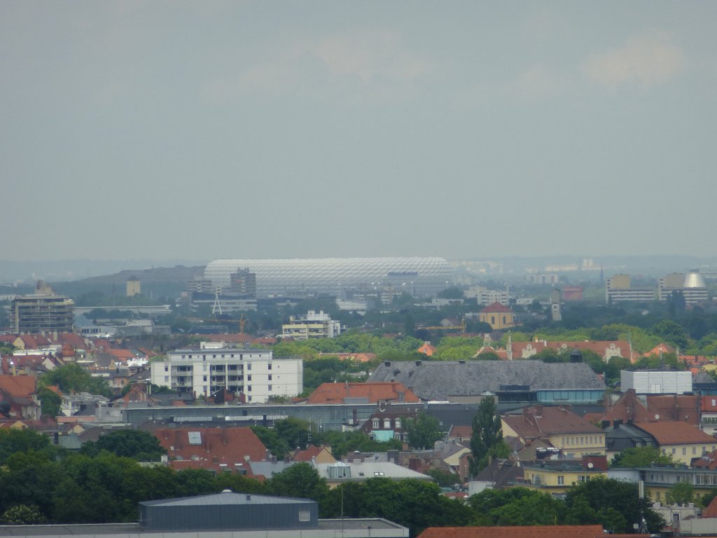 Blick zur Allianz-Arena, vom Michel aus. 23.Mai 2013.