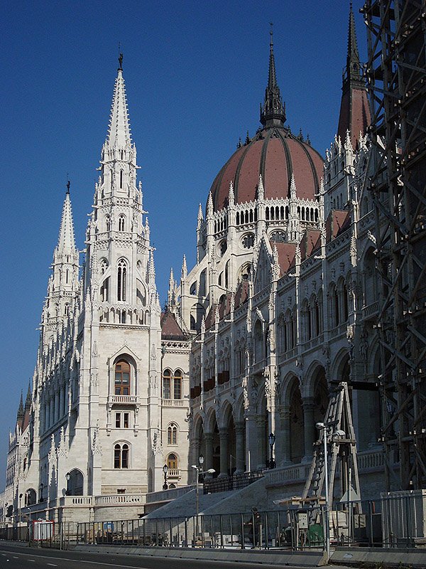 Budapest, Parlamentsgebude, neugotisch. Teilaufnahme vom 19. Okt. 2008, 12:52