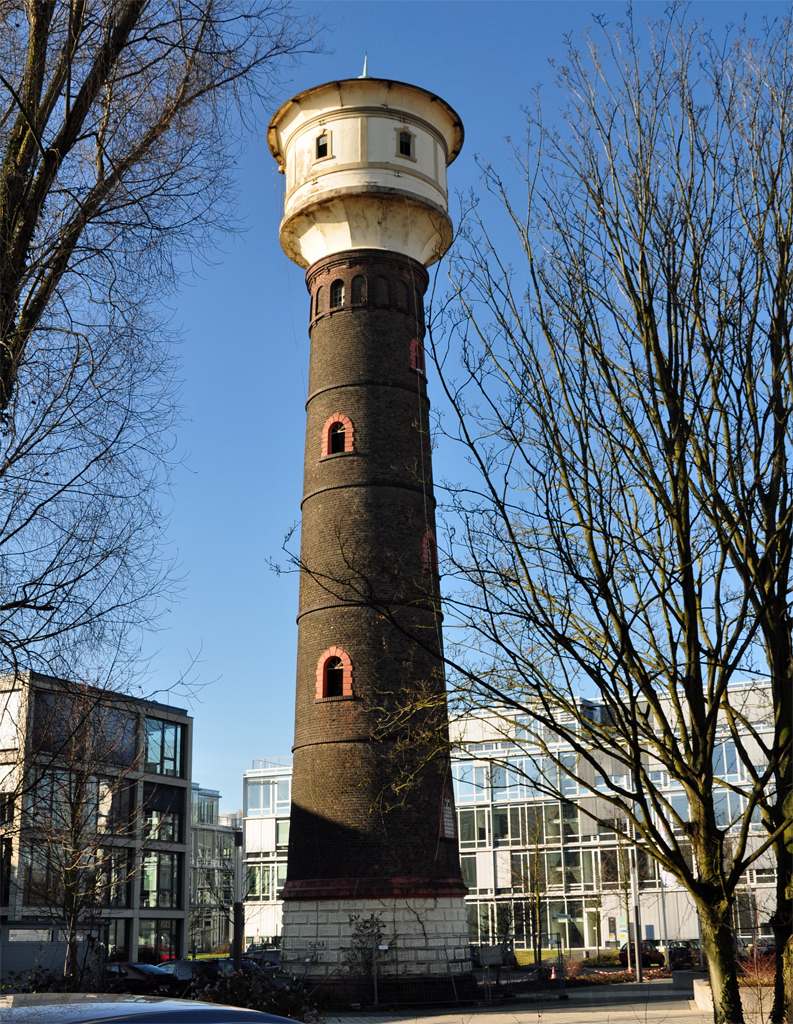 Denkmal  Alter Wasserturm  (35 m) am Bonner-Bogen in Bonn-Oberkassel - 16.01.2012