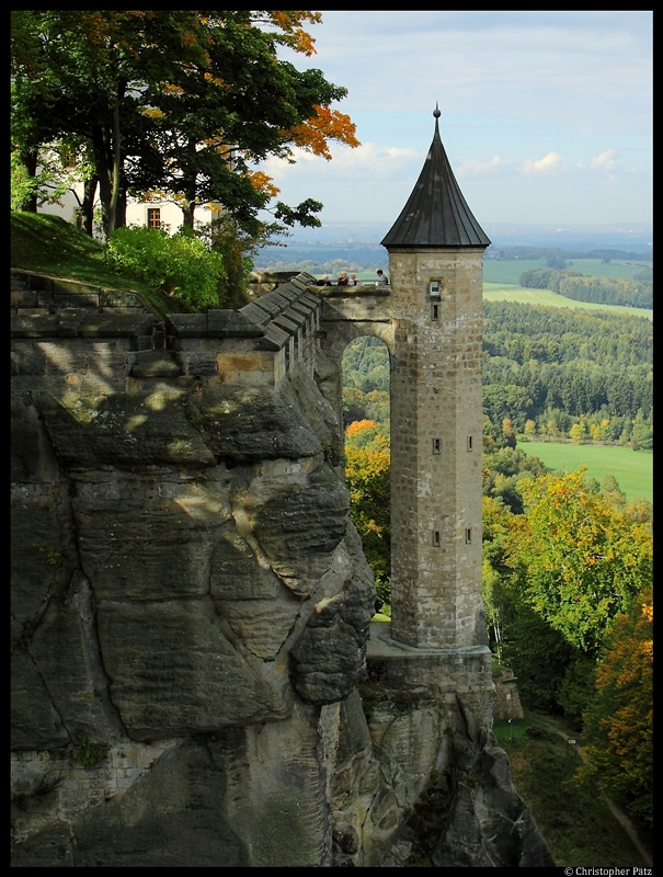 Der Hungerturm im Norden der Festung Knigstein stammt vermutlich noch aus der Zeit der Burganlage. (03.10.2012)