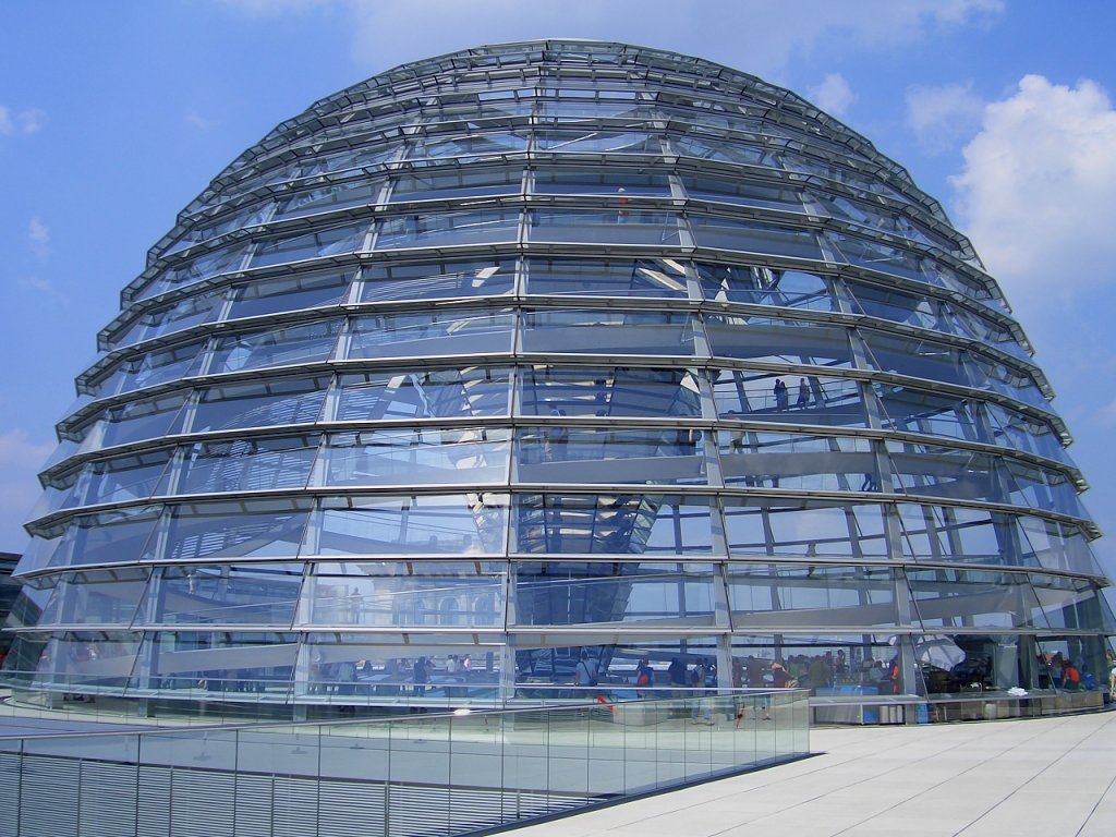 Die groe Kuppel vom Deutsche Bundestag im Reichstagsgebude in Berlin (07.06.07)