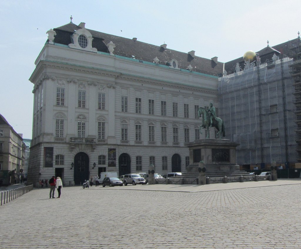 Die Kaisergruft, in der die gesamte Habsburgerfamilie begraben ist, in Wien.(5.4.2012)
