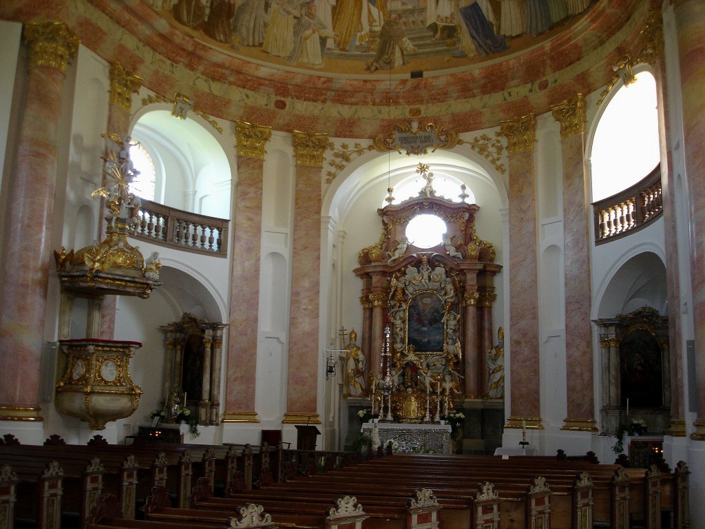die Kappl, Innenraum und Hauptaltar der Dreifaltigkeitskirche, April 2007