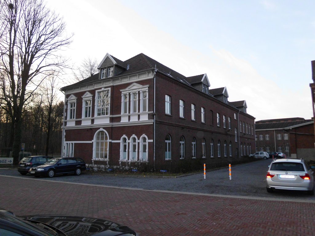 Ein altes Verwaltungsgebude auf dem Gelnde der ehemaligen Zeche Ewald in Herten am 22.02.2011.