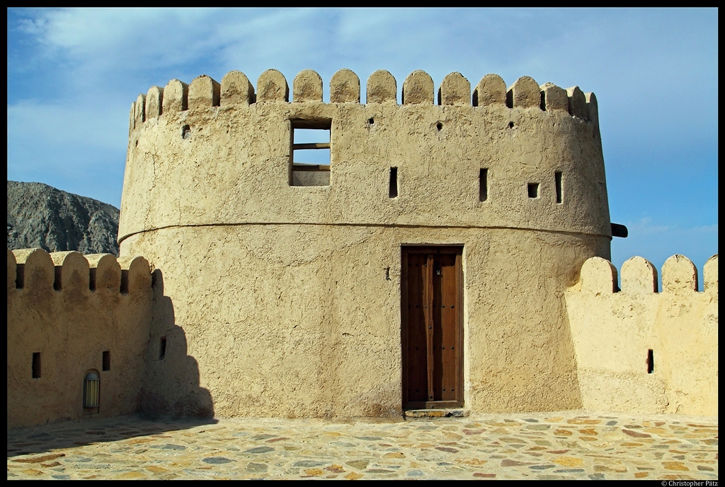 Ein Turm der Festung Caapo in Khasab. (05.12.2012)
