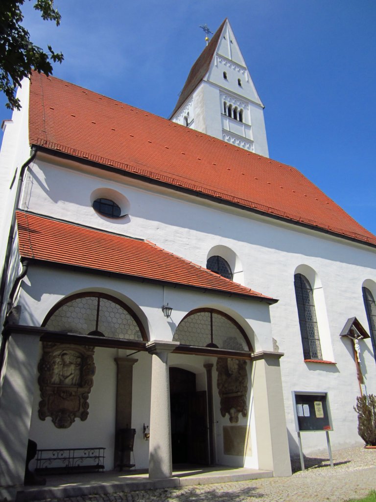 Eppishausen, St. Michael Kirche, Saalbau mit Satteldachturm, erbaut Ende des 
15. Jahrhundert, Kreis Unterallgu (18.07.2012)
