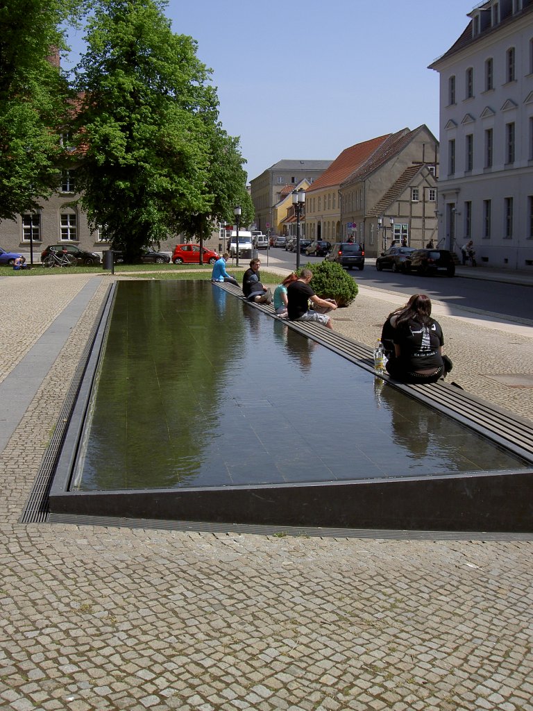 Greifswald, Brunnen am Ruthenowplatz (22.05.2012)