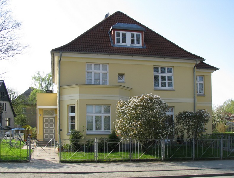 Grevesmhlen (NWM; Brgerhaus in der Rudolf-Breitscheid-Strae, Grevesmhlen 21.04.2011