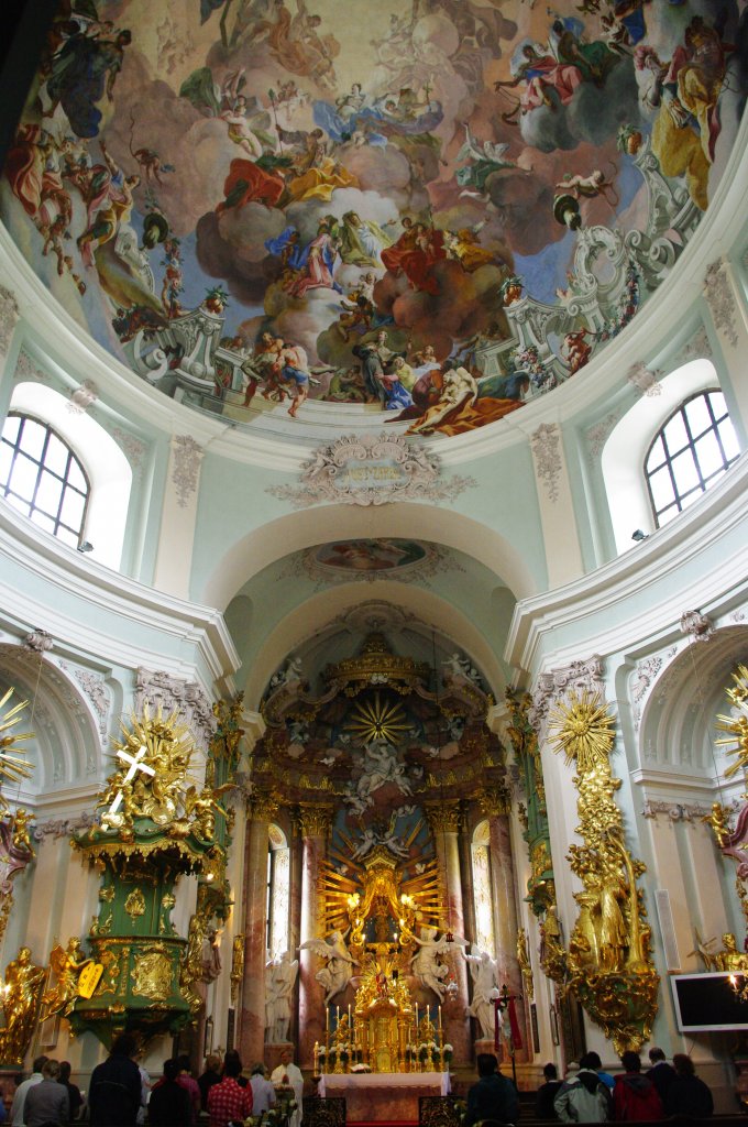 Hafnerberg, Wallfahrtskirche, sptbarocke Ausstattung, Fresken von 
Ignaz Mildorfer, Hochaltar von 1744 von Balth. F. Moll (02.06.2011)