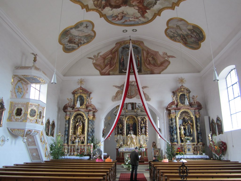 Huisheim, Altre und Kanzel von 1720 der Pfarrkirche St. Vitus (15.06.2013)