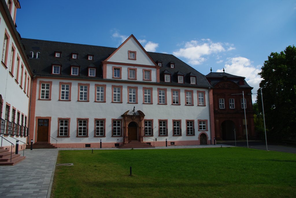 Ilbenstadt, Ehem. Prmonstratenserkloster, gegrndet 1123 durch Gottfried von 
Kappenberg, Wetteraukreis (31.05.2009)
