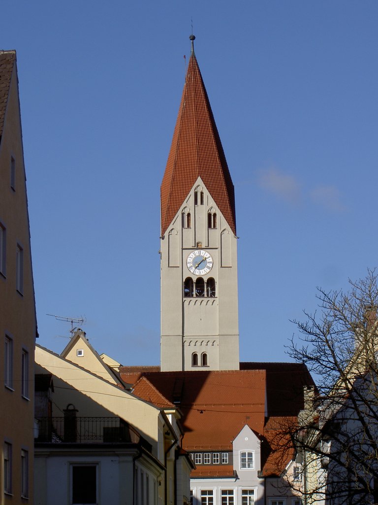 Kaufbeuren, St. Martin Kirche, erbaut von 1438 bis 1443, neugotische Ausstattung 
von 1893 bis 1899 durch Pfarrer Johann Landes (15.01.2012)
