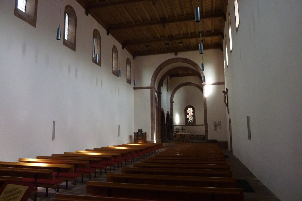Klosterreichenbach, Innenraum der Klosterkirche, wurde 1965-68 in den ursprnglichen Zustand einer benediktinischen Kirche versetzt, Sept.2011