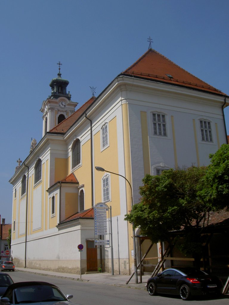 Korneuburg, Augustinerkirche, erbaut von 1745 bis 1748, Niedersterreich (04.06.2011)