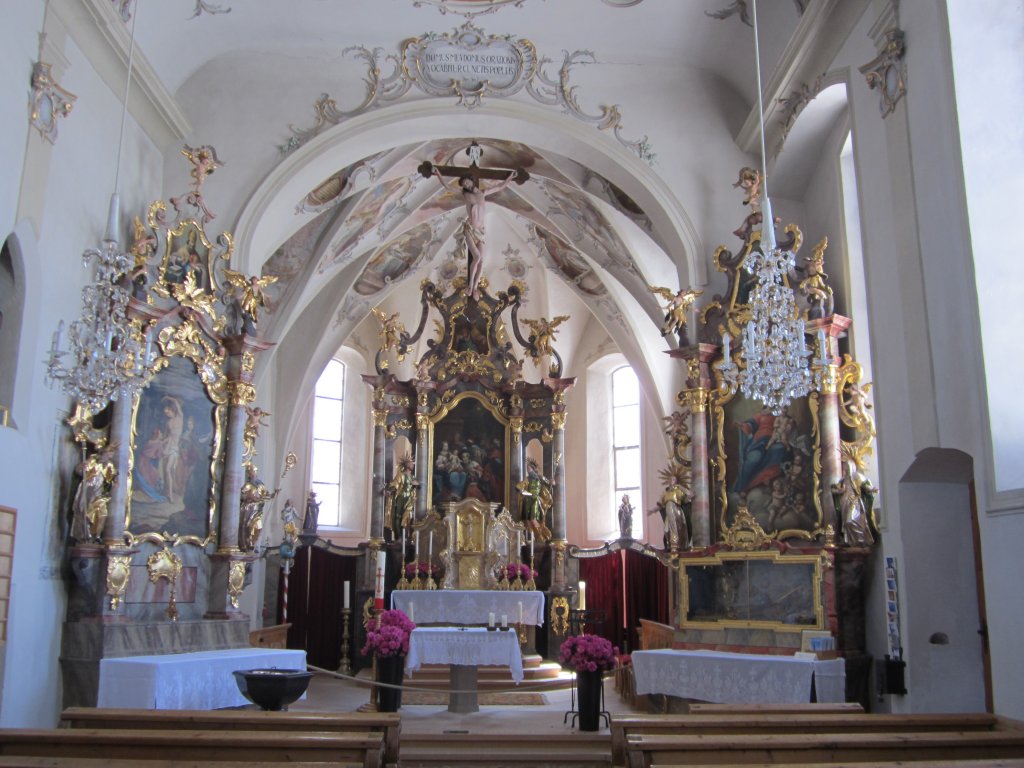 Lech am Arlberg, Rokoko Altre von 1791 der St. Nikolaus Kirche (14.04.2013)