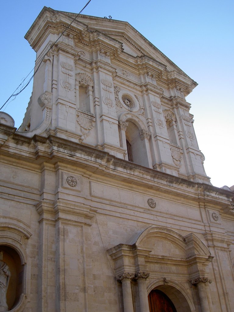 Lentini, Chiesa Madre San. Alfio an der Piazza Duomo, erbaut ab 1693 mit 
Fassade aus dem 18. Jahrhundert (14.03.2009)
