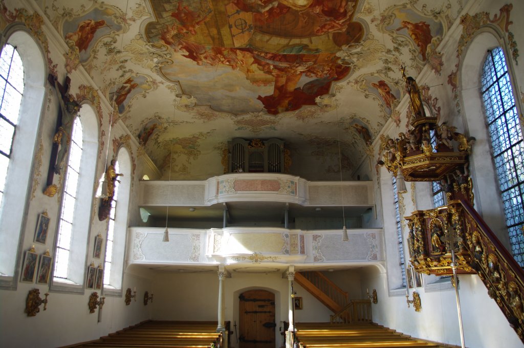Leuterschach, St. Johannes Kirche, Deckenfresken von Johann Martin Zick, Kanzel 
von 1700, Kreis Ostallgu (16.10.2011)