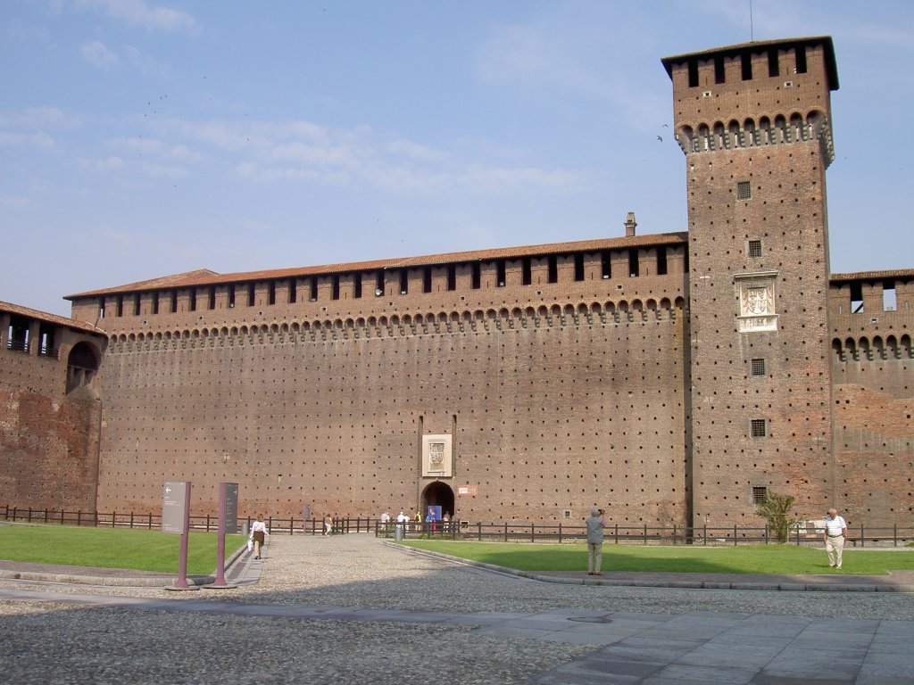 Mailand, Castello Sforzesco, erbaut ab 1450 von Francesco I. Sforza
(26.04.2010)