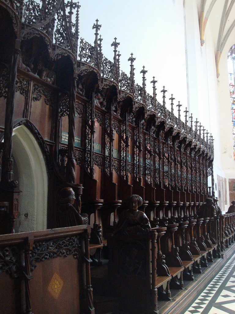 Memmingen in Oberschwaben, das 1507 fertiggestellte Chorgesthl in der St.Martin Kirche zhlt zu den besten sptgotischen Schnitzwerken in Sddeutschland und ist der grte Kunstschatz der Stadt, Aug.2010
