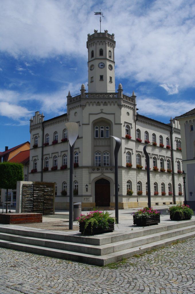 Meuselwitz, neugotisches Rathaus, erbaut von 1861 bis 1862 (18.07.2011)