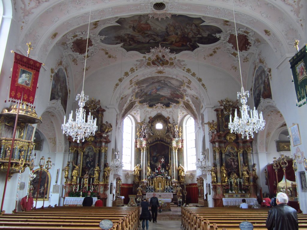 Mittenwald, Altre der St. Peter und Paul Kirche (29.04.2012) 