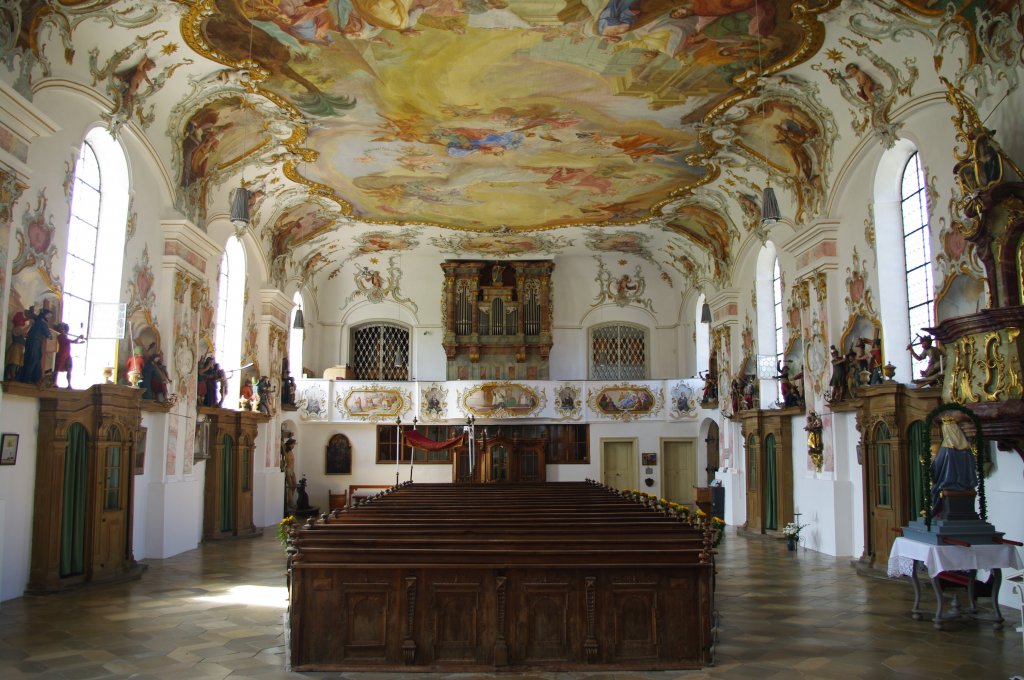 Mussenhausen, Langhaus der Wallfahrtskirche mit Fresken von J. B. Enderle und Stuck von Andreas Henkel, Landkreis Unterallgu (14.08.2011)