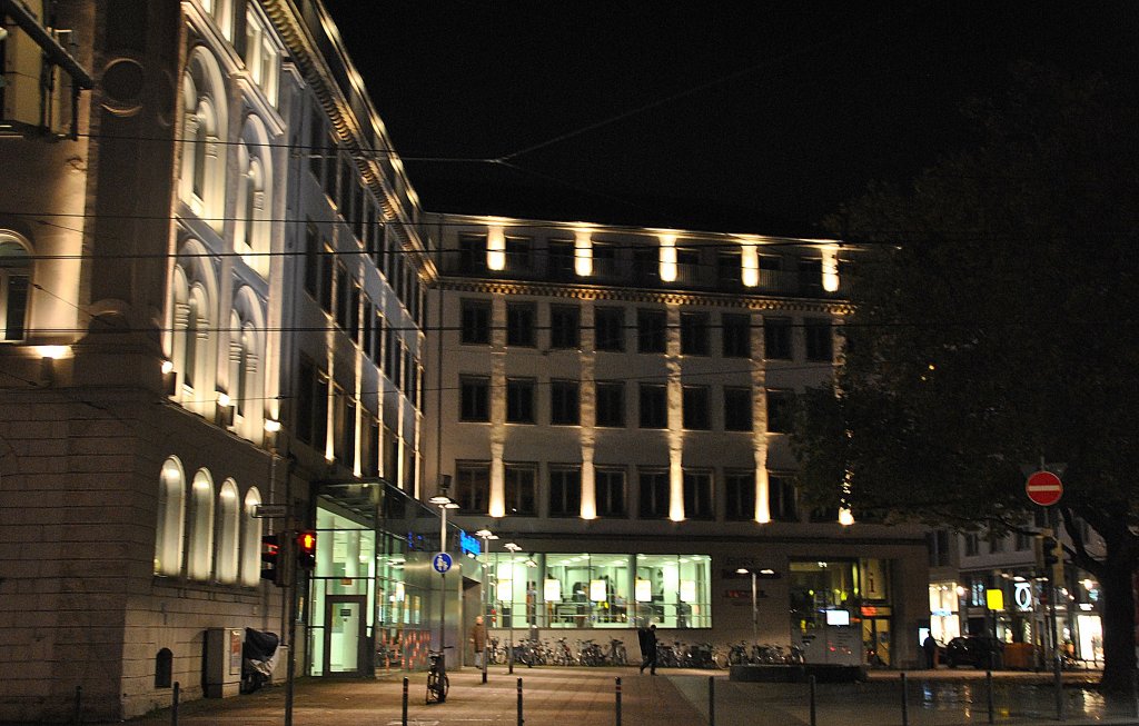 Nchtliche Aufnahme der Spardabank in Hannover, am 31.10.2010