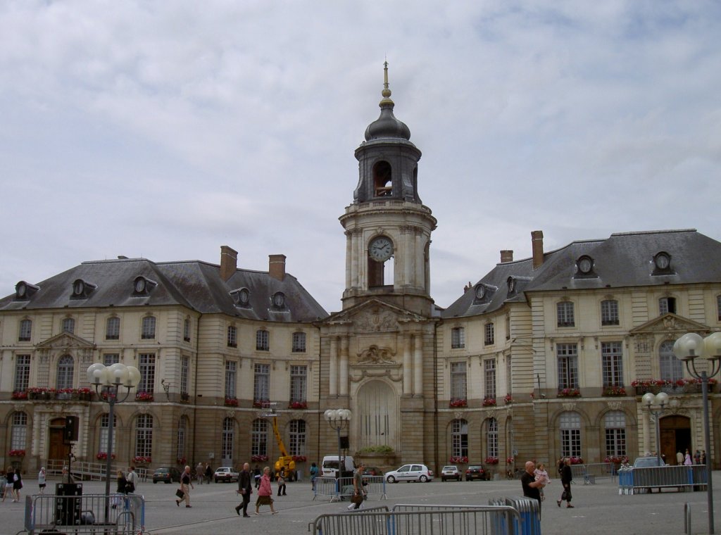 Rennes, Rathaus und Place de la Maire (04.07.2008)