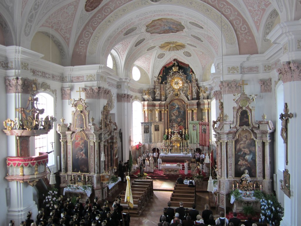 St. Johann, Altre und Kanzel der Maria Himmelfahrt Kirche (09.06.2013)
