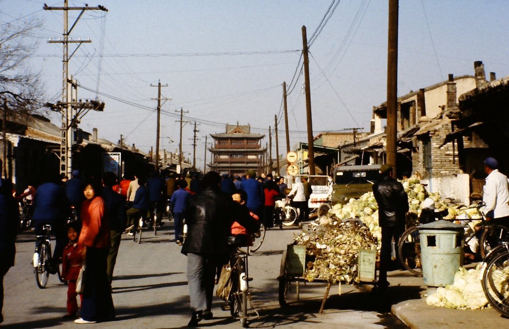 Straenszene in Datong im Herbst 1984.