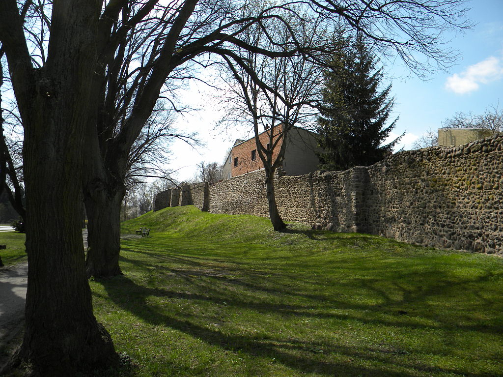 Strausberg Stadtansichten reste der alten Stadtmauer 23-04-2013