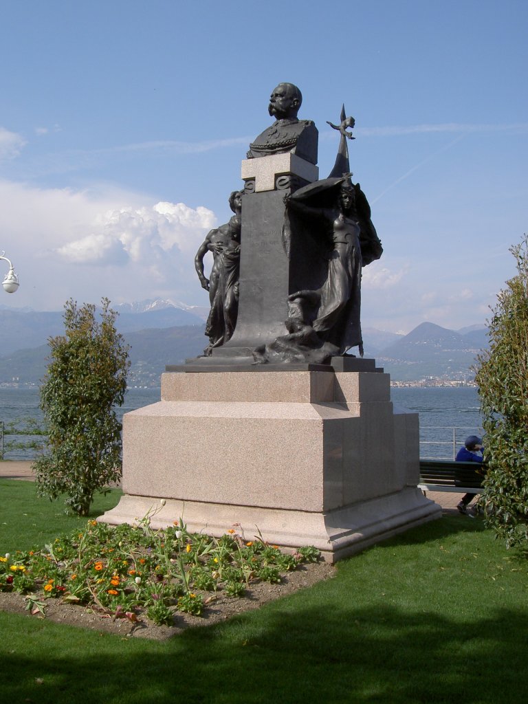 Stresa, Knig Umberto I. Denkmal (25.04.2010)