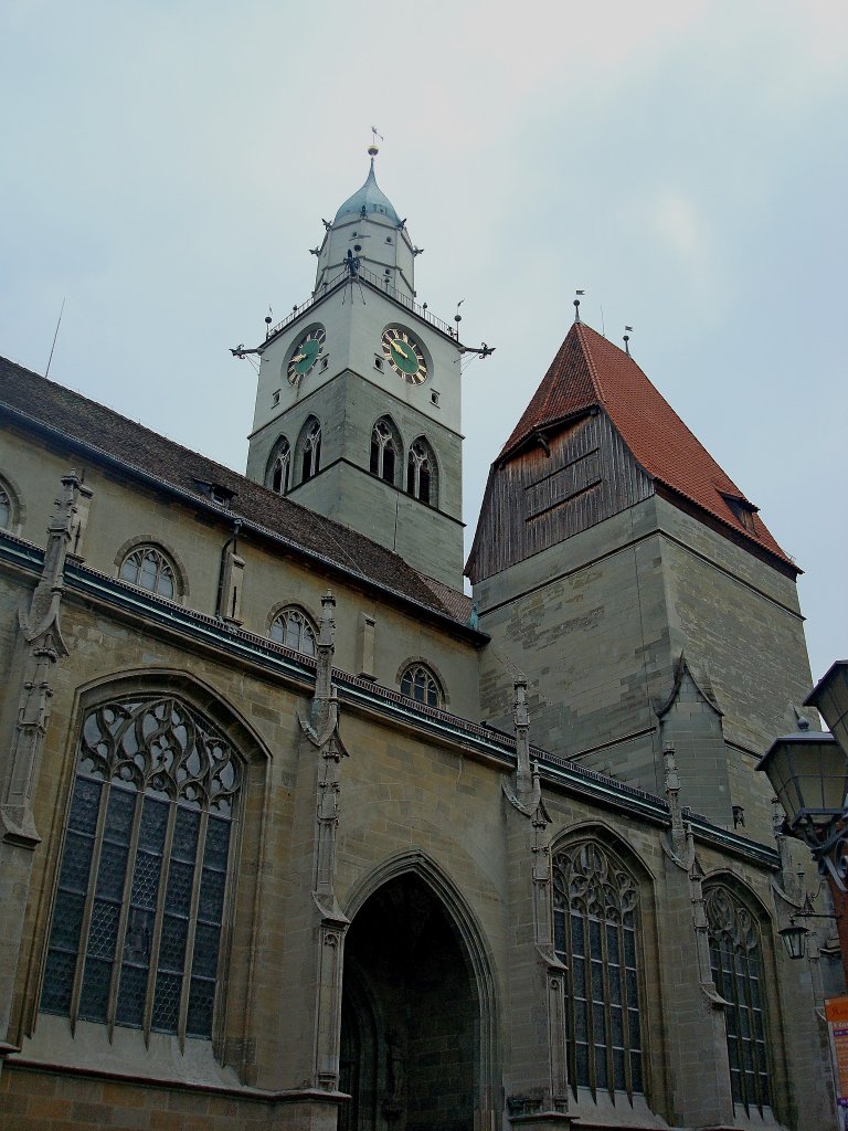 berlingen am Bodensee, das Mnster St.Nikolaus, sptgotischer Bau von 1350-1576, Juli 2010