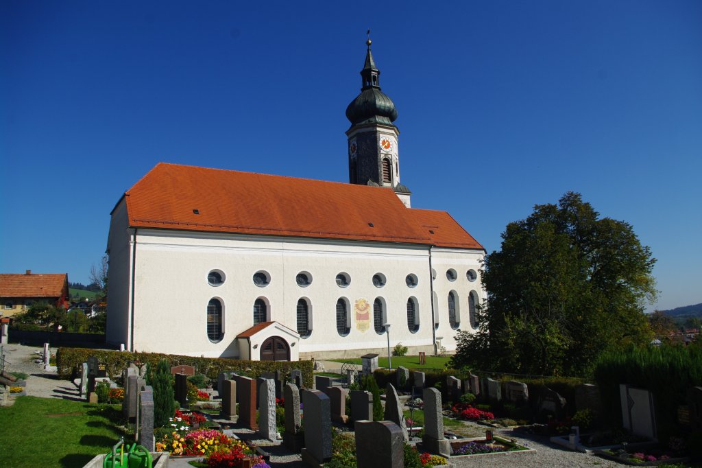 Wertach, Pfarrkirche St. Ulrich und Josef, erbaut 1683 durch Baumeister Kaspar 
Feichtmayr, Turm 52 Meter hoch, Landkreis Oberallgu (04.10.2011)