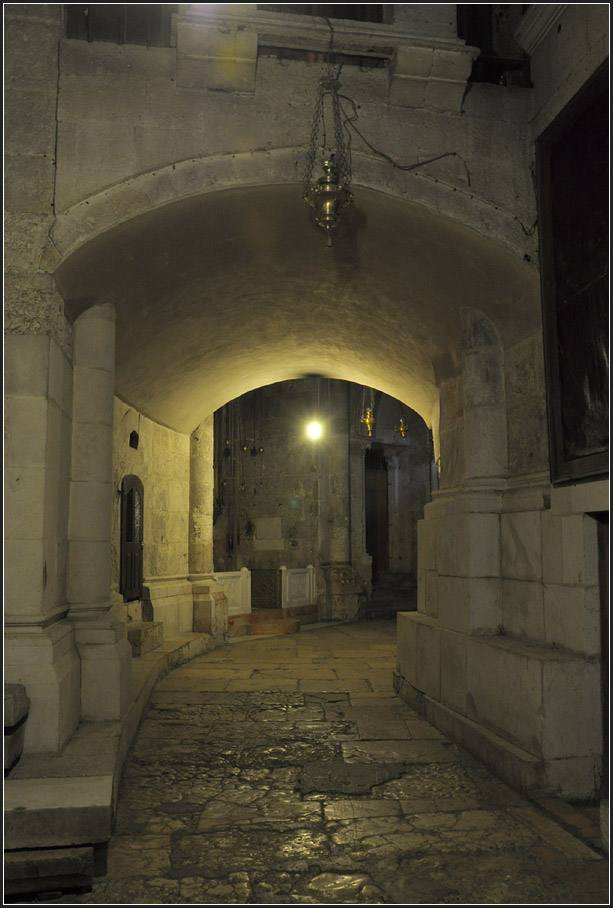 . Die Grabeskirche in Jerusalem - 

Der Chorumgang.

21.03.2014 (Jonas)