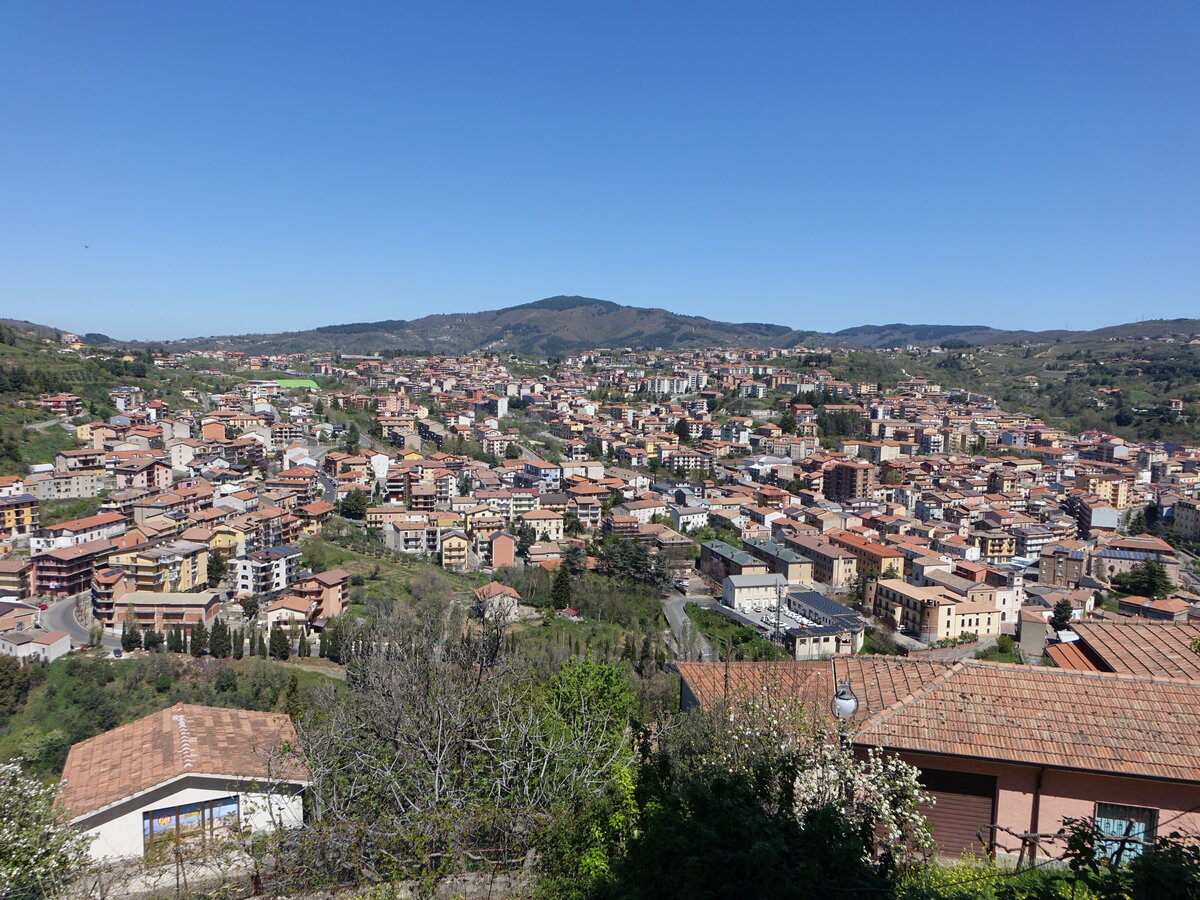 Acri, Ausblick vom Castello auf das Centro Storico (07.04.2024)