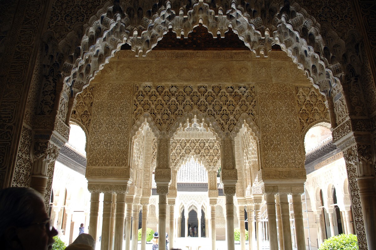 Alhambra in Granada - Saal der zwei Schwestern. Aufnahme: Juli 2014.