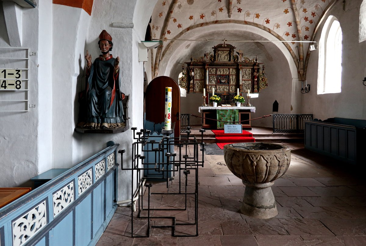 Altarraum der St.-Nicolai-Kirche in Wyk-Boldixum auf Fhr, aufgenommen am 17.09.2018.