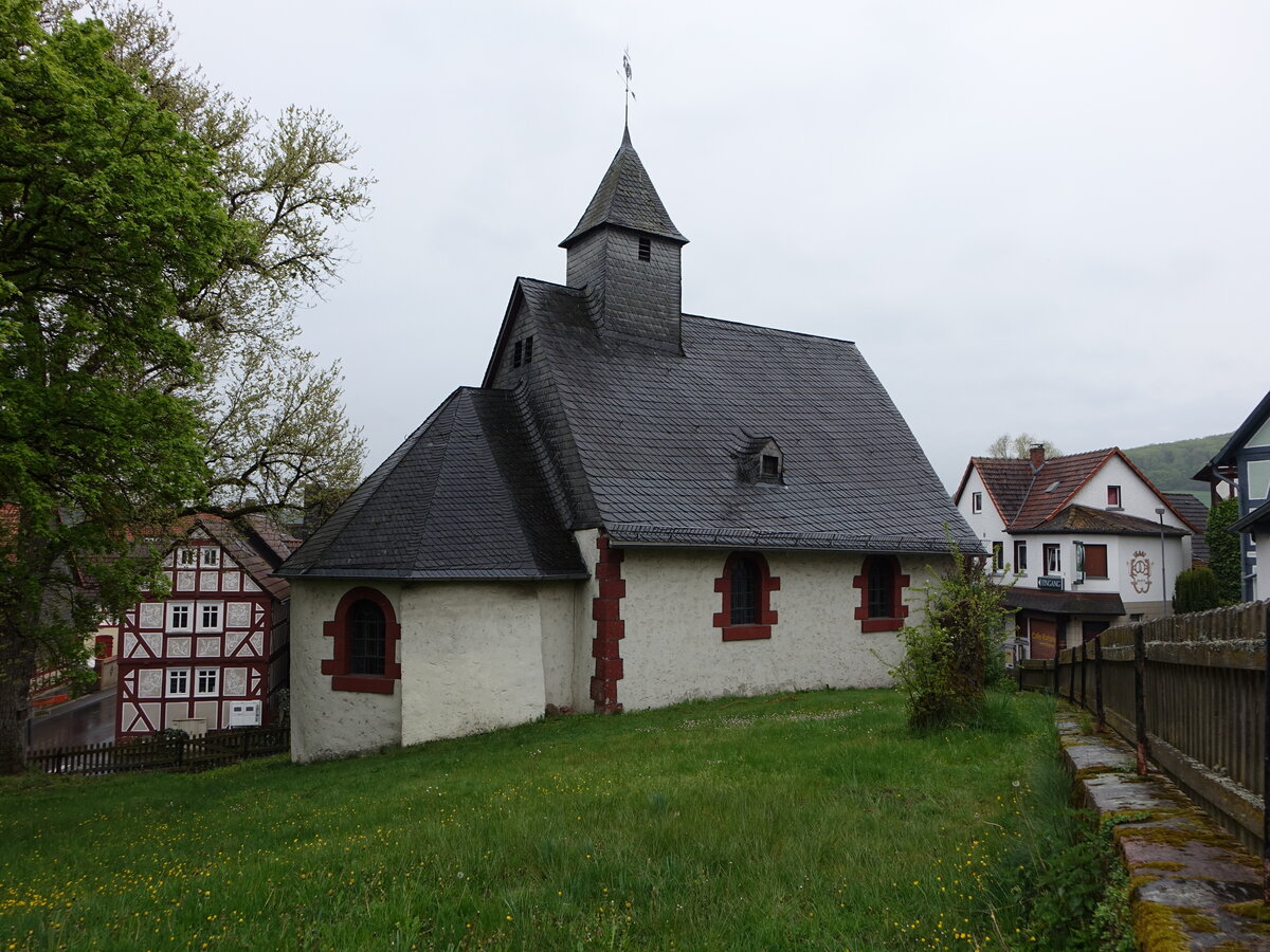 Altenvers, evangelische Kirche, erbaut im 11. Jahrhundert (30.04.2022)
