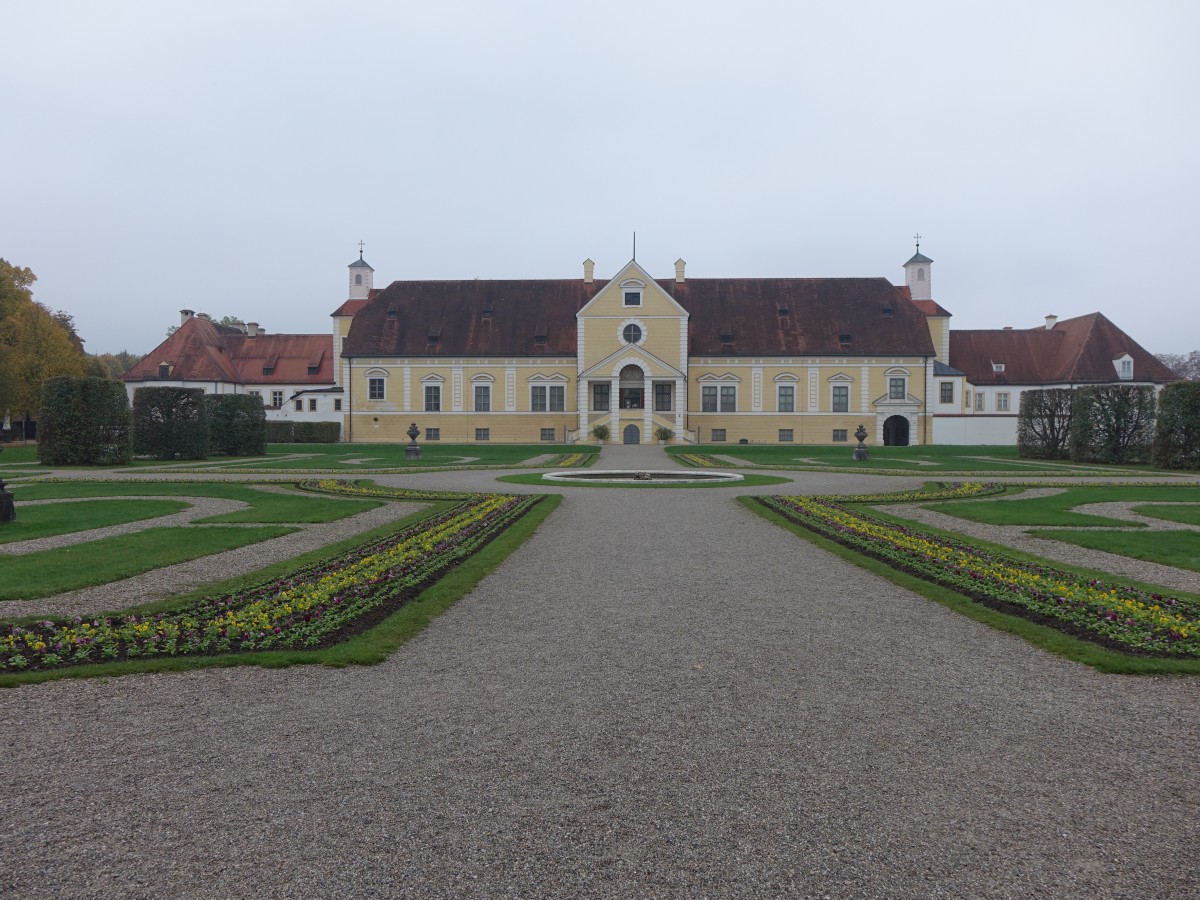 Altes Schlo Oberschleiheim, erbaut von 1617 bis 1623 durch Herzog Maximilian I. (11.10.2015)